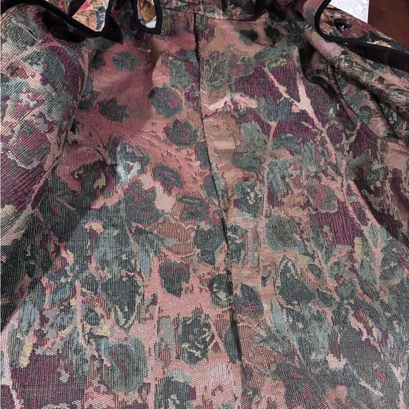 reversible piece--one jacket, two looks.by artist Jase - Picture 11 of 15